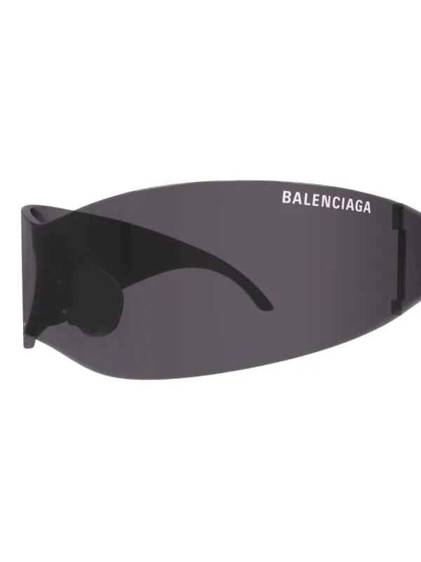 Balenciaga Eyewear マスクフレーム サングラス | ブラック | FARFETCH JP