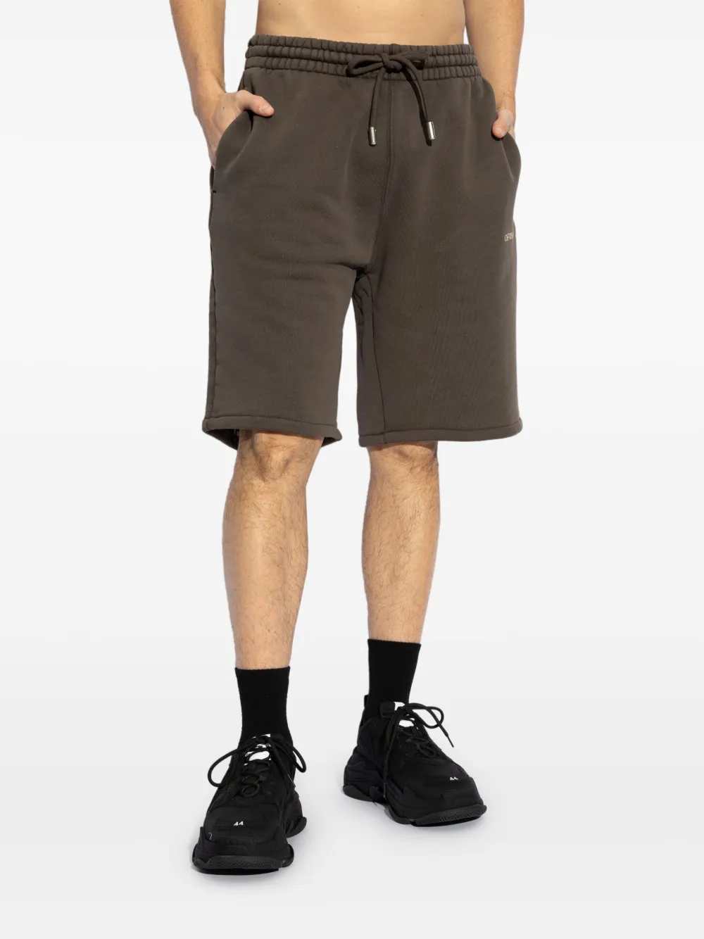 Off-White Katoenen trainingsshorts met Arrow-print Bruin