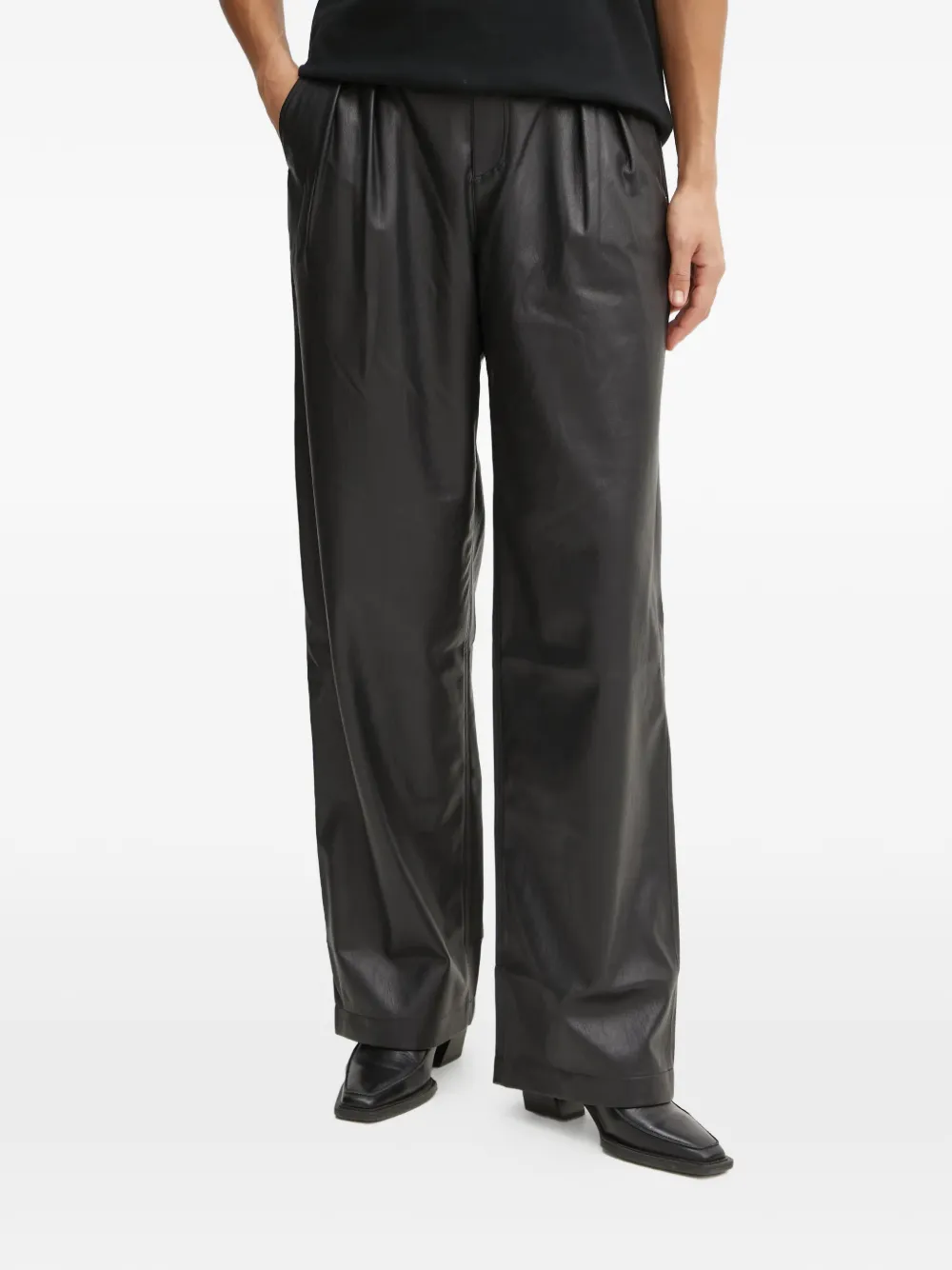 BOSS pleated faux-leather trousers - Nero