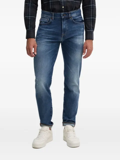 BOSS jeans con detalle envejecido