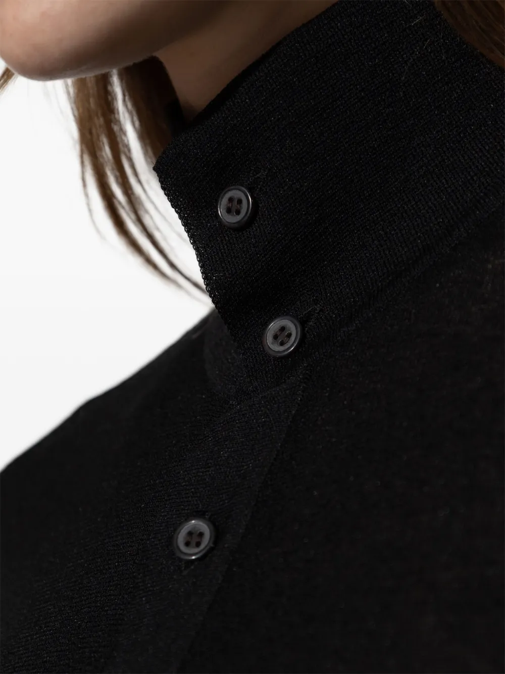 Issey Miyake Vest met open rug Zwart