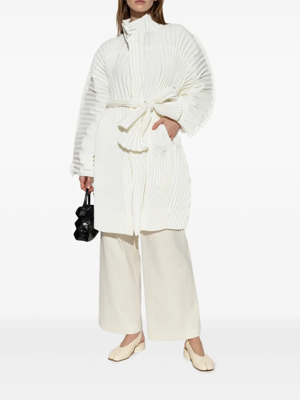 Issey Miyake Wavering Pleats coat - Wit