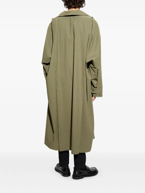 やまと　HOMME PLISSÉ ISSEY MIYAKE コート アイテムのご紹介「FLIP COAT」 – isseymiyake.com