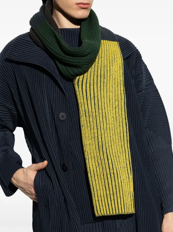 Homme Plissé Issey Miyake リブ スカーフ | ブラウン | FARFETCH JP