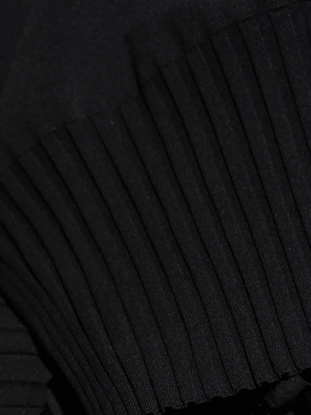 Issey Miyake Geribbeld T-shirt Zwart