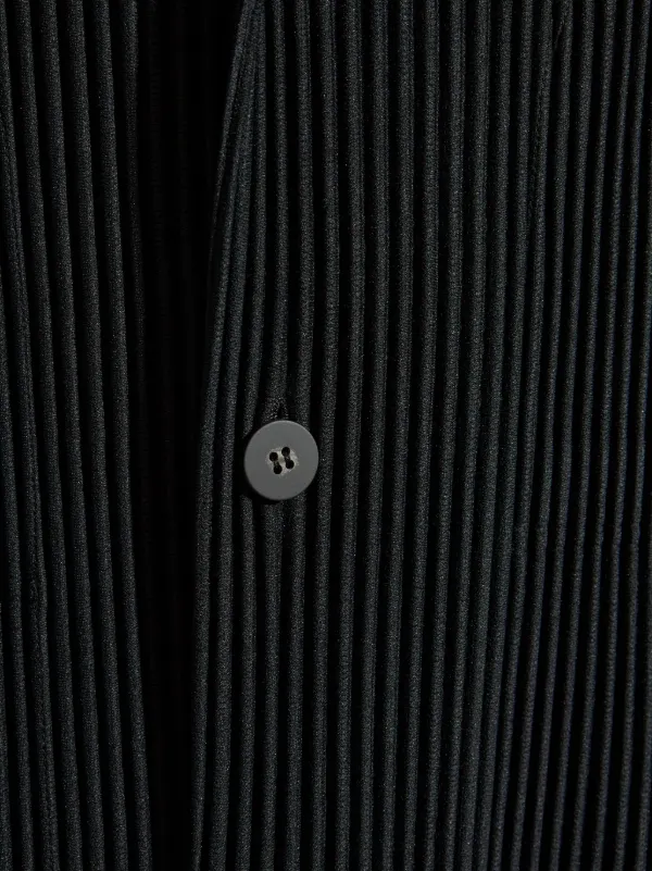 HOMME PLISSE ISSEY MIYAKE プリーツ コート 黒 Homme Plissé Issey Miyake プリーツ コート | ブラック