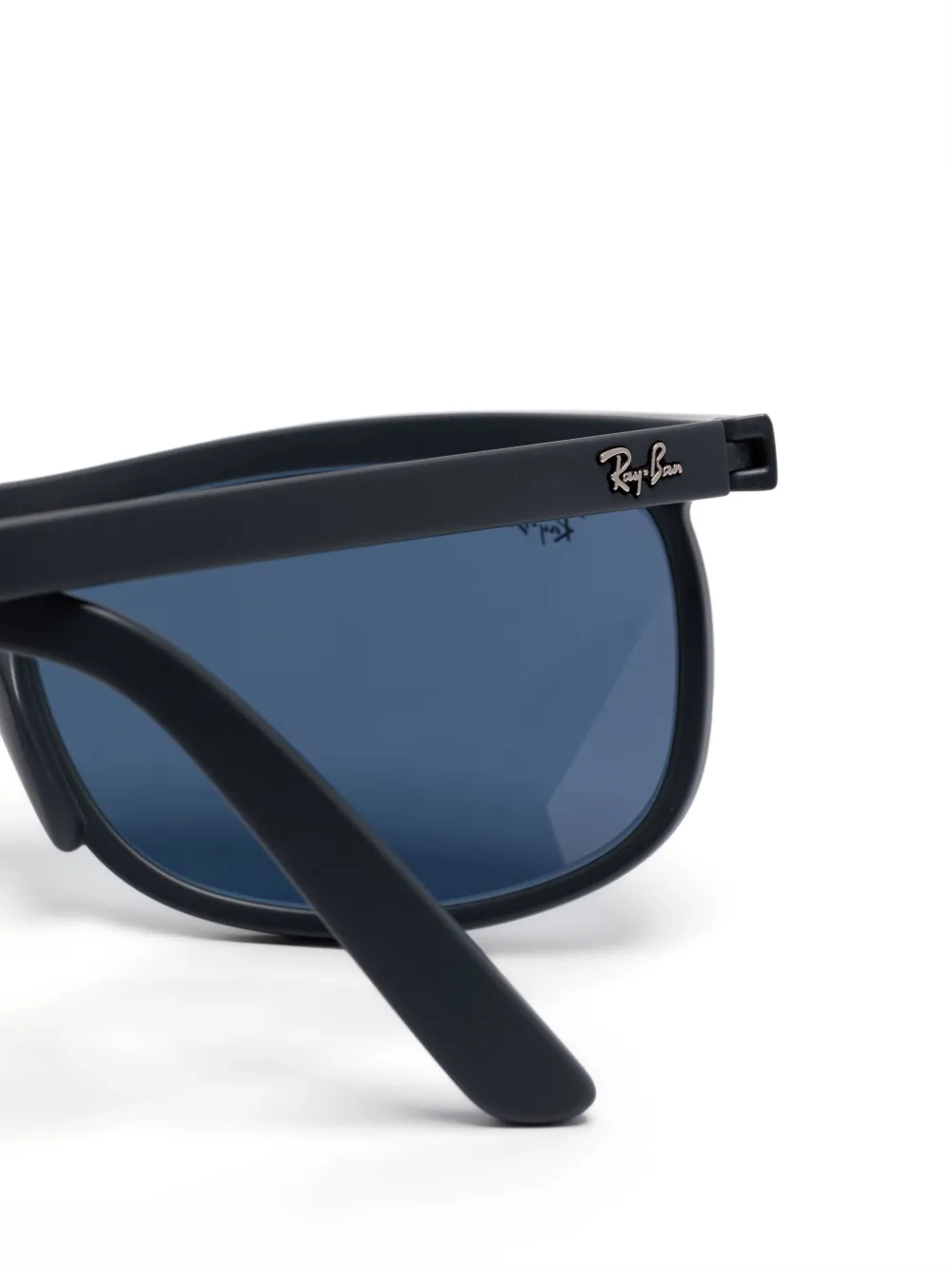 Ray-Ban 4452 zonnebril Grijs