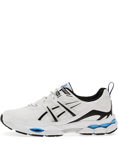 ASICS 메시 디테일 러닝 슈즈