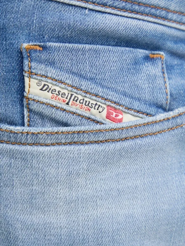 Diesel ロゴプレート デニムトップ Diesel ロゴプレート ジーンズ | ブルー | FARFETCH JP