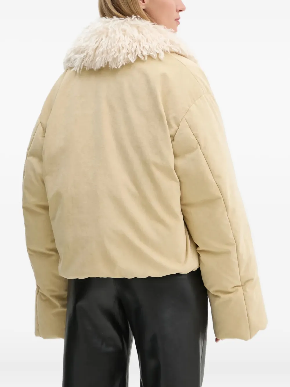 Nanushka Donsjack met lammy kraag Beige