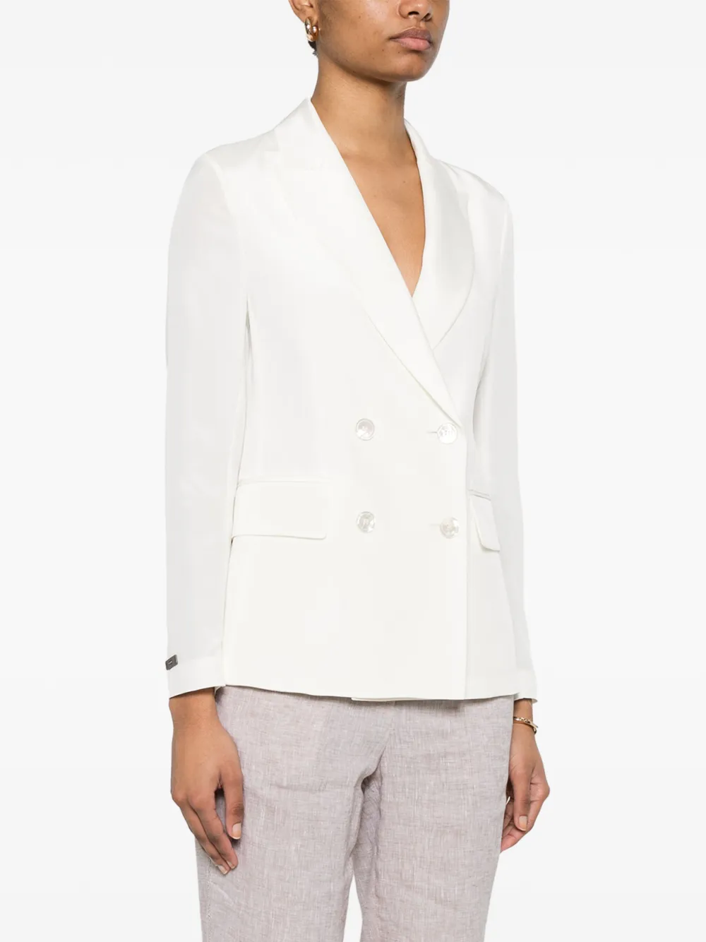 Shop Peserico Crepe De Chine Blazer In White