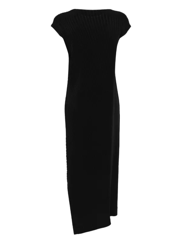 Issey Miyake Vigor Pleats Solid Maxi Dress | Black | FARFETCH