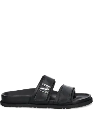 Toga Pulla スタッズディテール サンダル | ブラック | FARFETCH JP