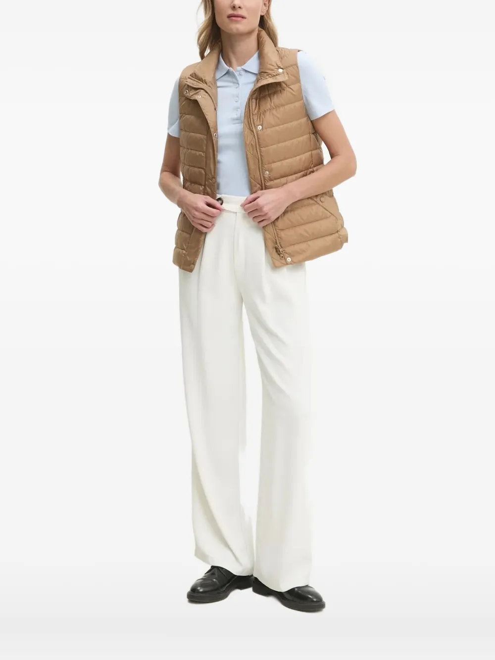 Gant Quilted Gilet In Brown