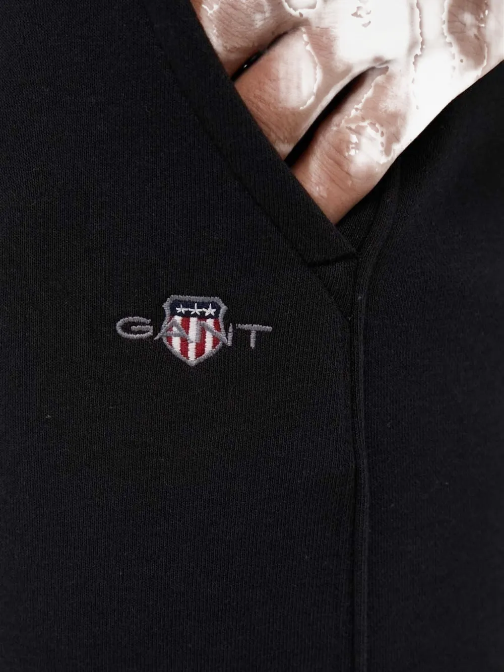 Gant Shield trainingsbroek met geborduurd logo Zwart