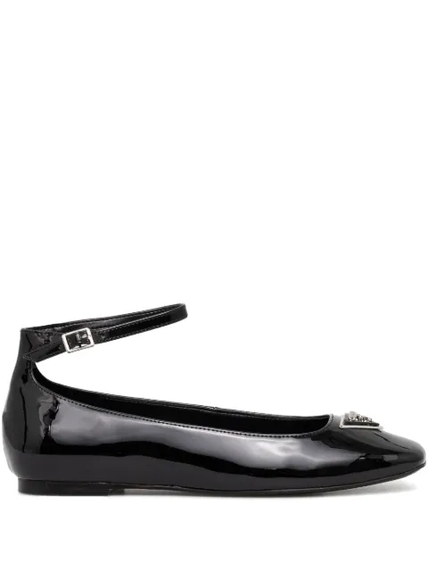 GUESS USA flats Levvis