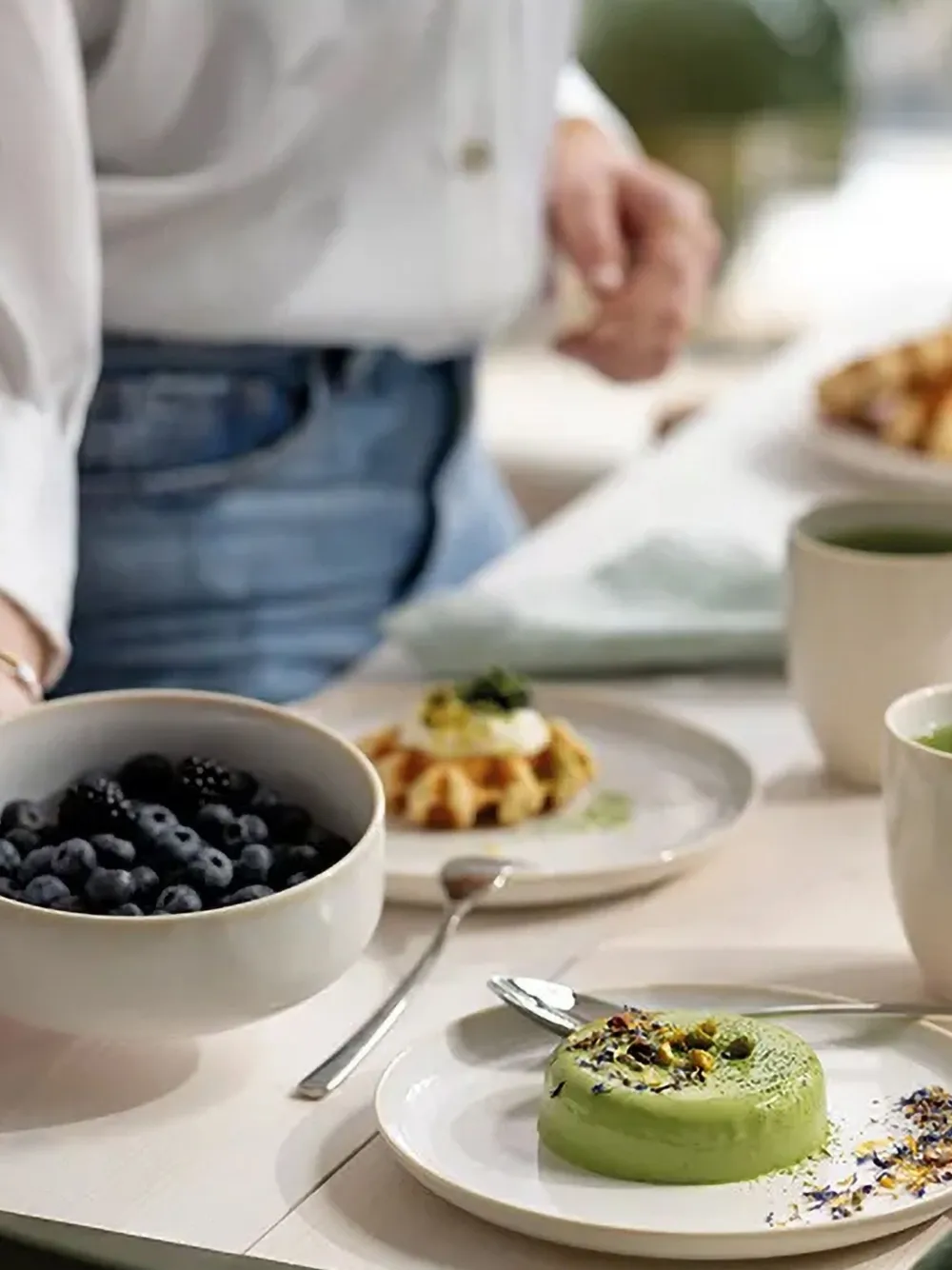 Villeroy & Boch Crafted Cotton porcelain breakfast set (set of six) | Tableware | Image 2