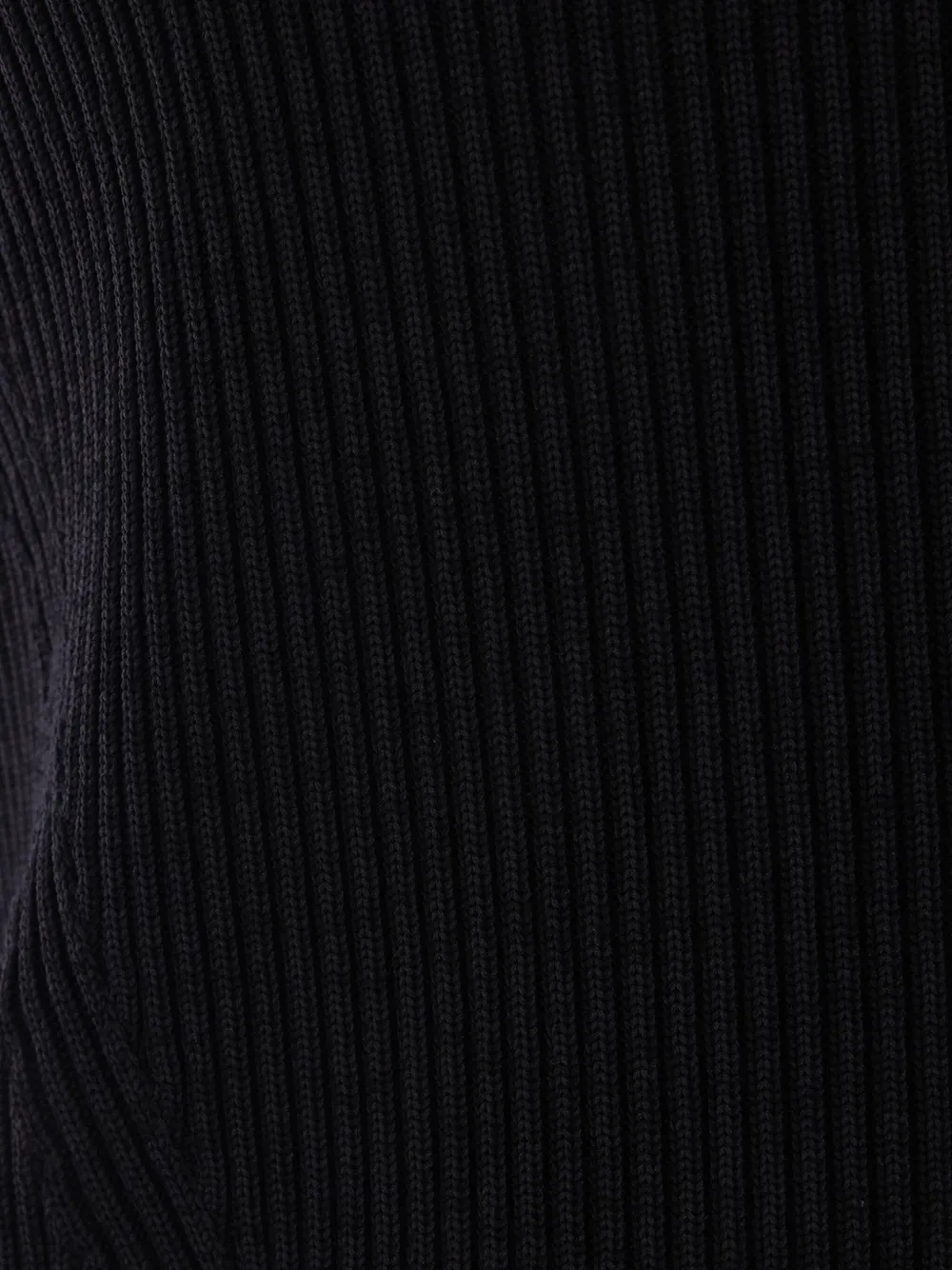 Cfcl Portrait Top In Black