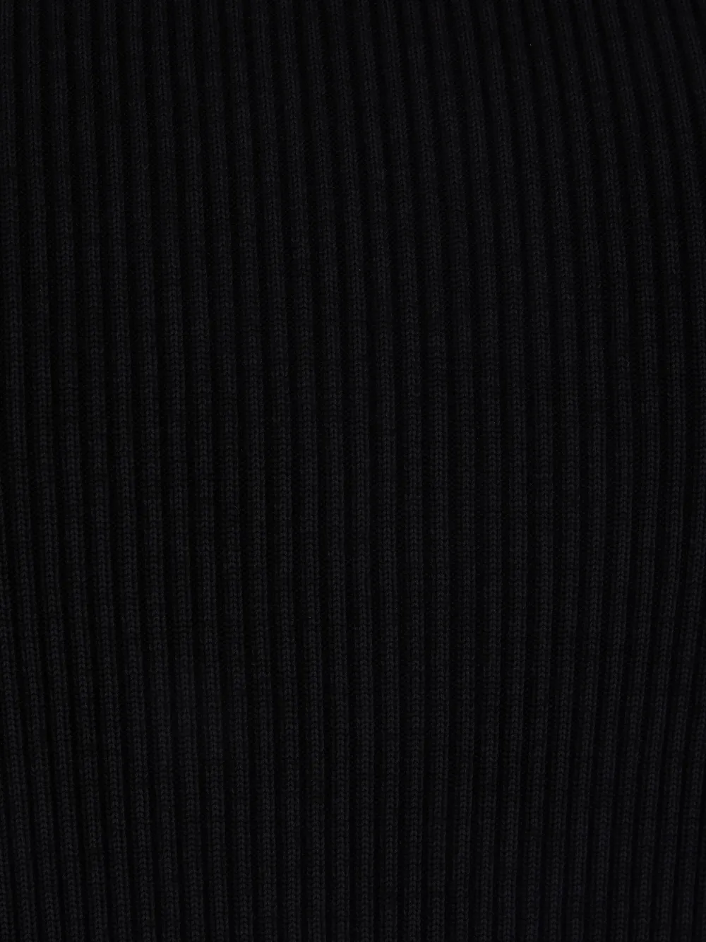 Cfcl Portrait Top In Black