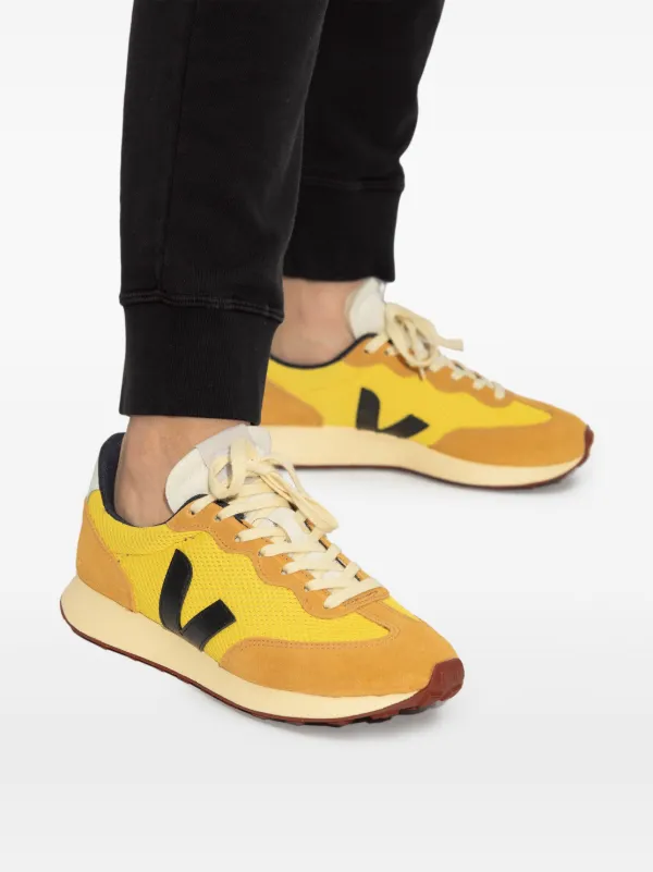 VEJA Rio Branco II スニーカー | イエロー | FARFETCH JP