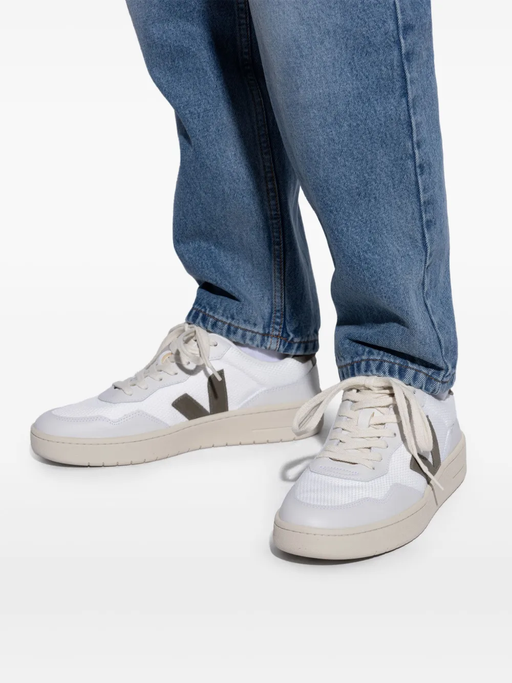 VEJA V-90 B-mesh sneakers White