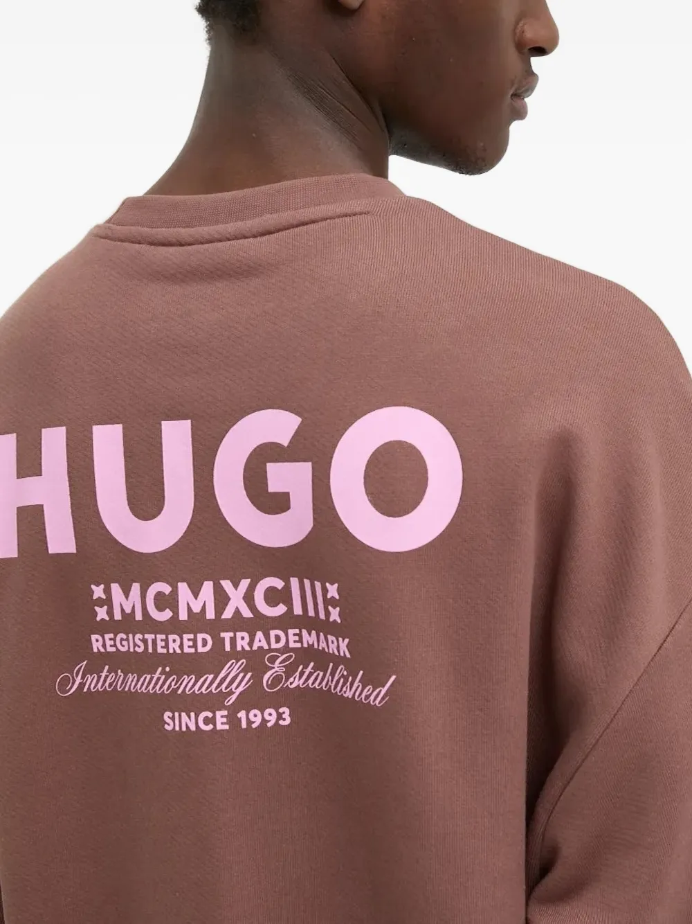 HUGO Sweater met logoprint Bruin