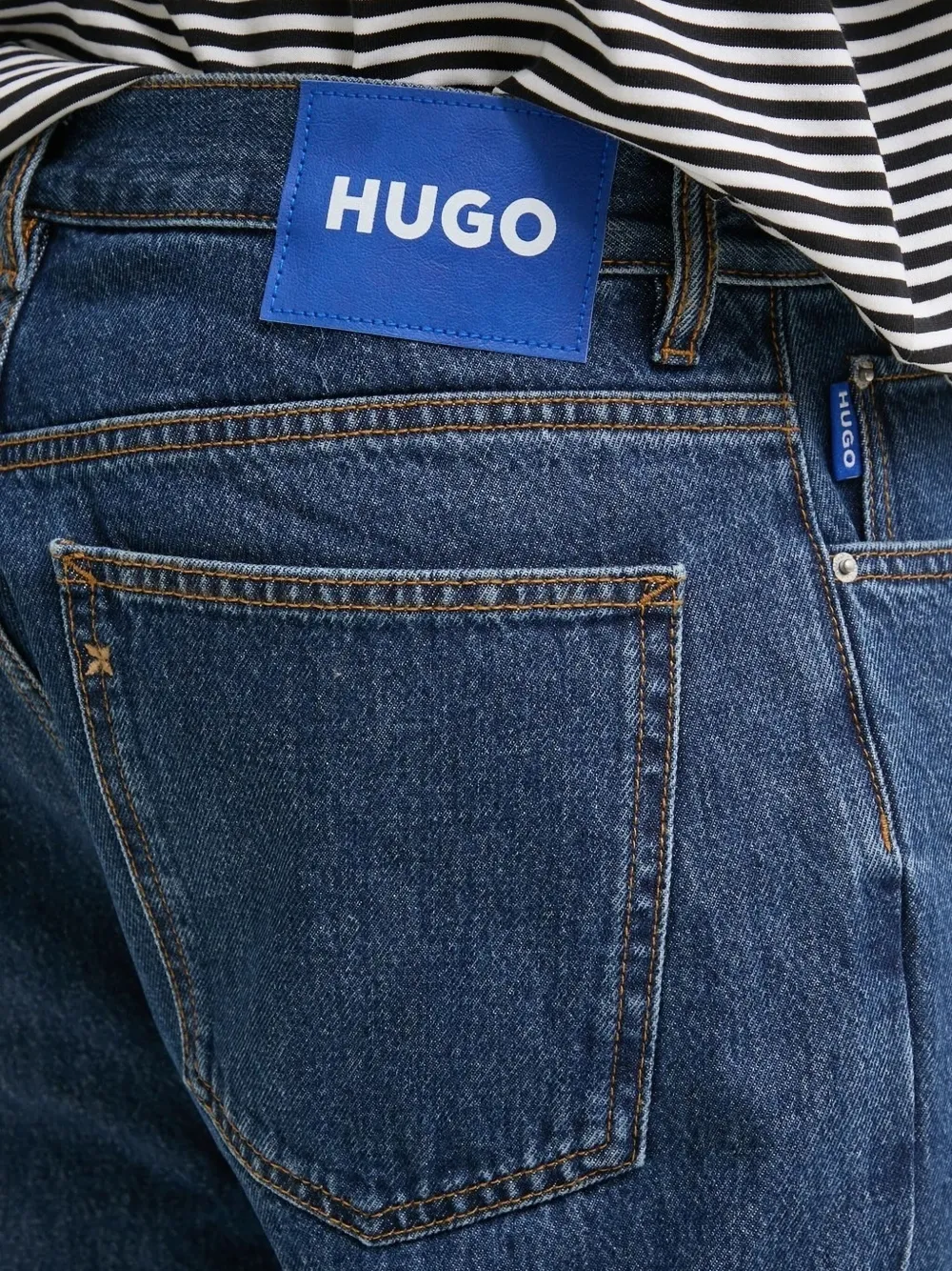 HUGO Jeans met labelpatch Blauw