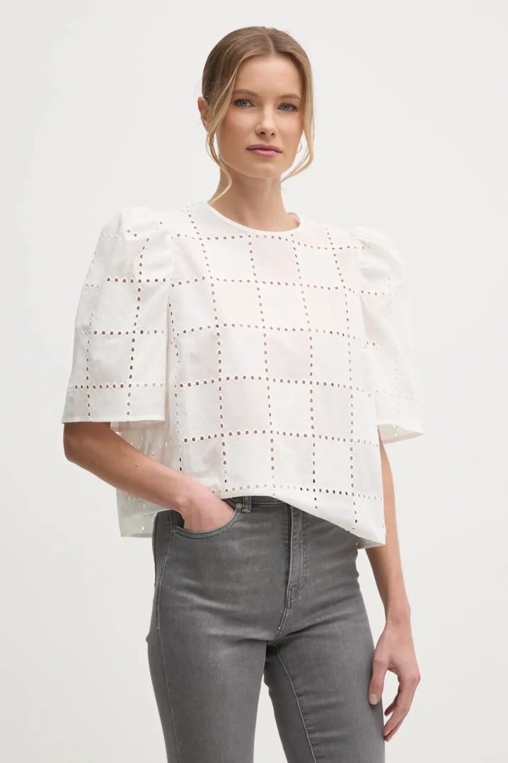 Ivy & Oak Eyelet Puff-sleeve Top In White