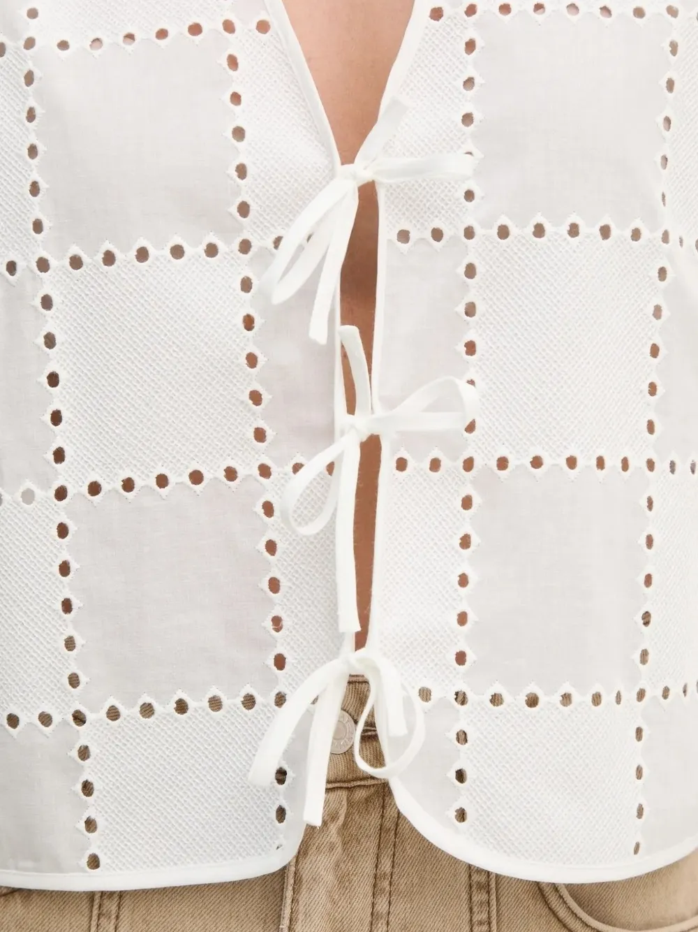 Ivy & Oak Eyelet-detail Tie-front Top In White