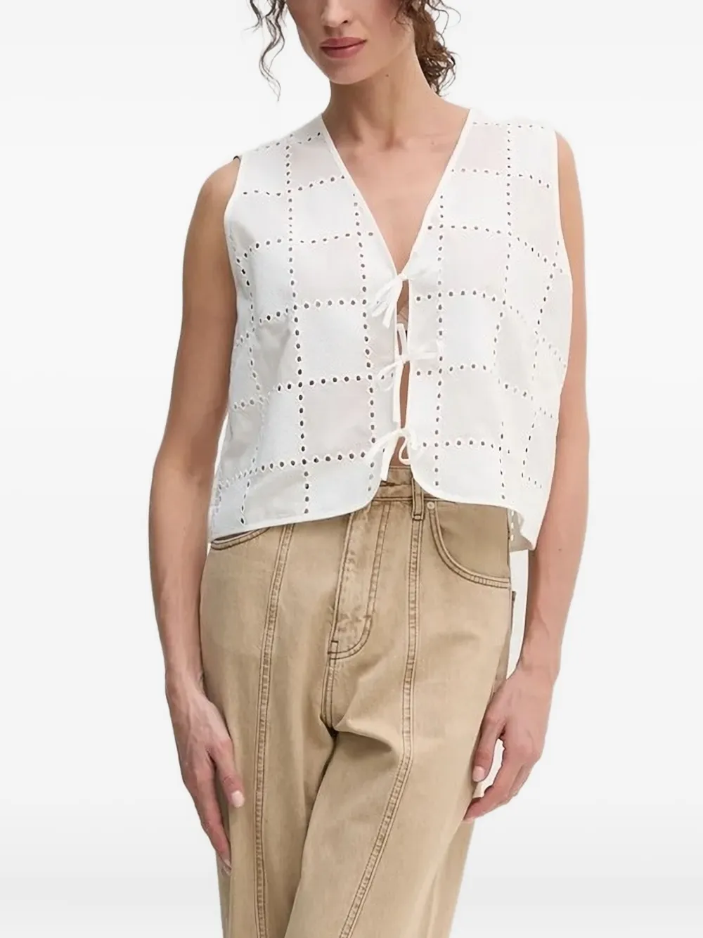 Ivy & Oak Eyelet-detail Tie-front Top In White