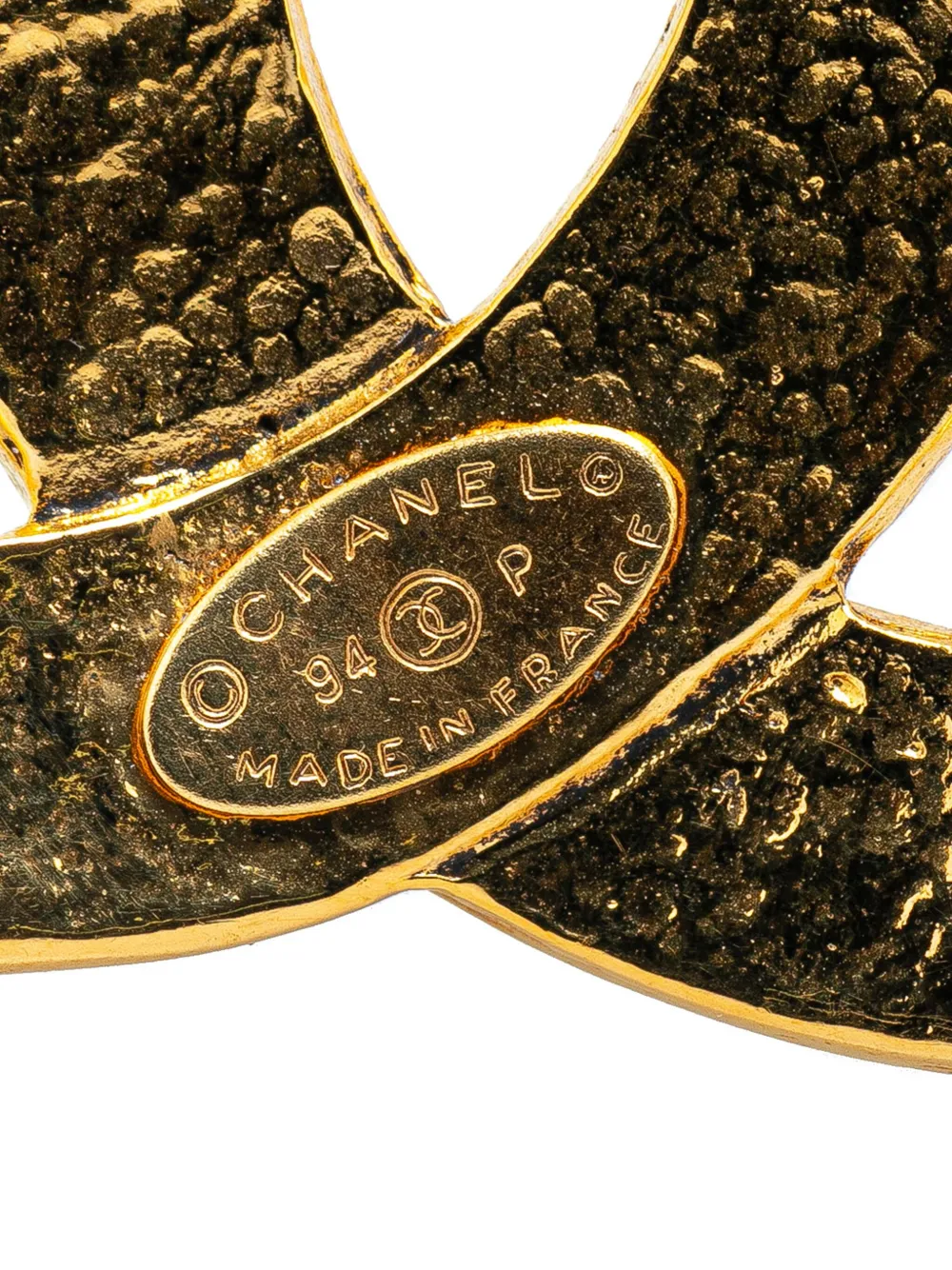 Pre-owned Chanel 1994 Gold Plated Cc Brooch Costume Brooch