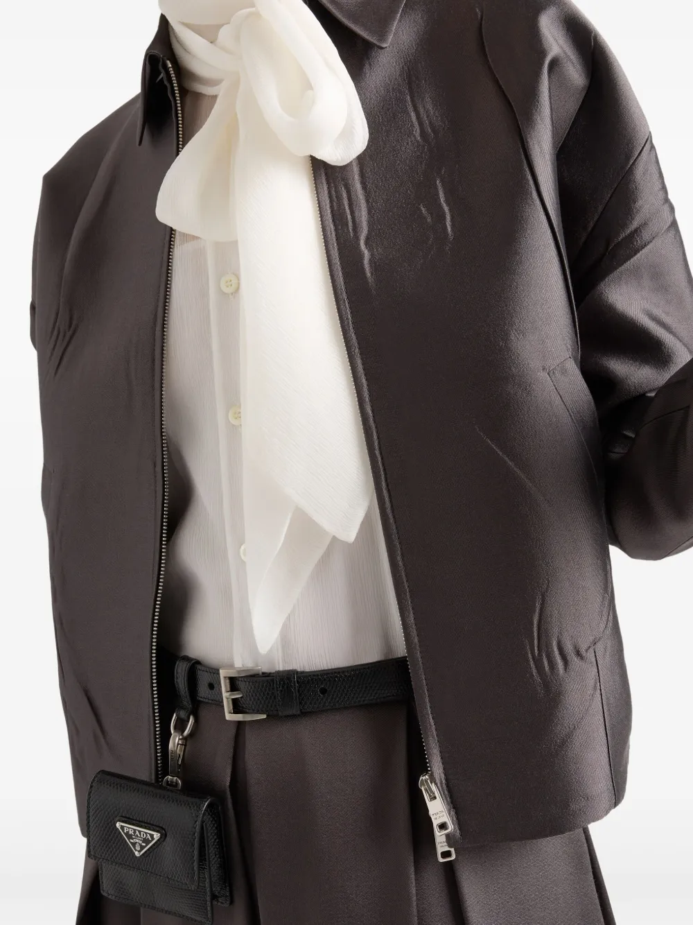 Prada Jack met triangel-logo Grijs