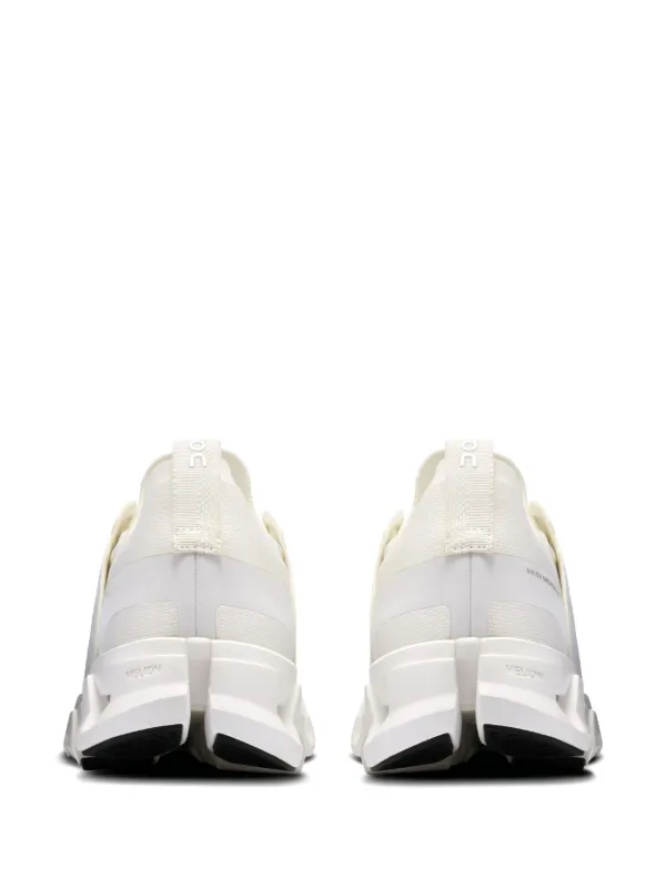 On Cloudswift Undyed Undyed（オン クラウドスイフト