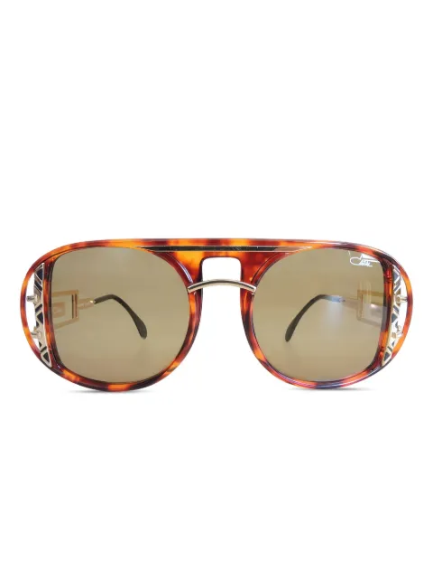 Cazal lentes de sol con armazón geométrica