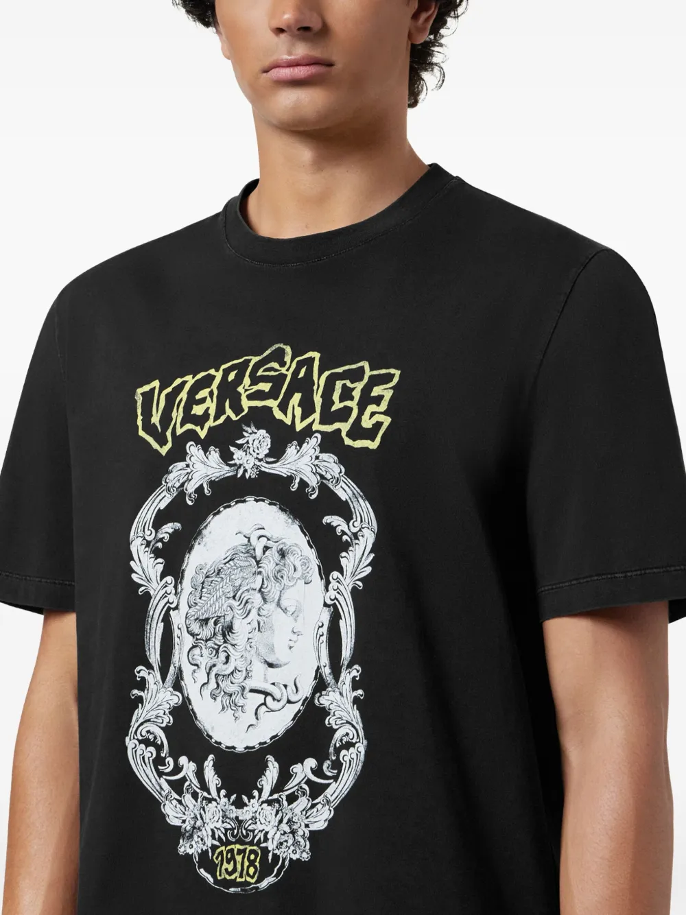 Versace Punk Cameo T-shirt Zwart
