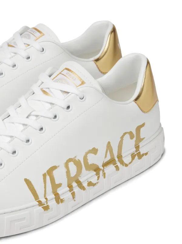 ☆送料関税込 VERSACE ロゴ グレカ レザー スニーカー メンズ☆ ロゴ グレカ スニーカー | VERSACE JP