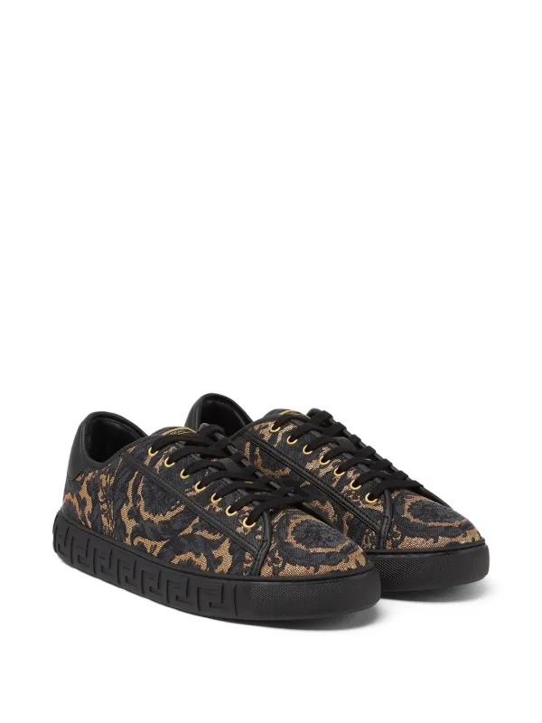 【VERSACE】 Greca Baroque ジャカード スニーカー Barocco Greca Sneakers Black,Print | VERSACE US