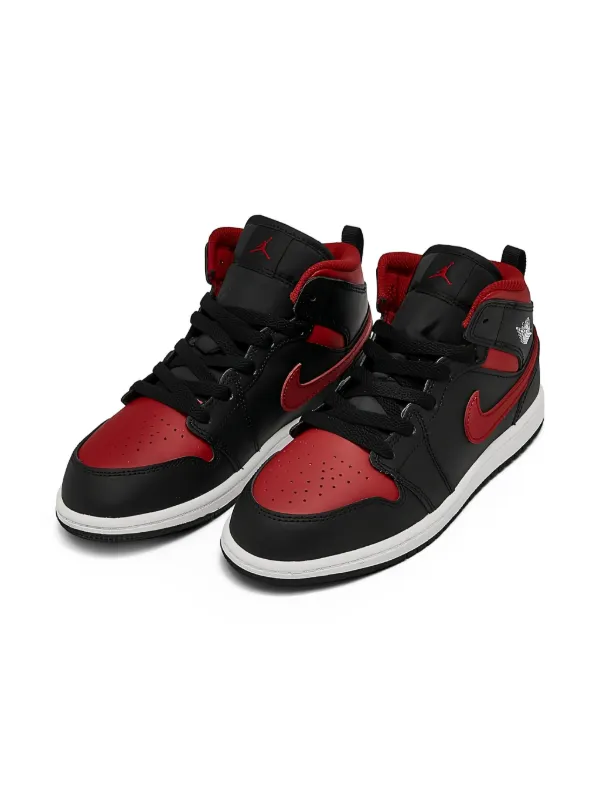 Travis Nike Air Jordan キッズシューズ 黒/赤 Jordan Kids Air Jordan 1 Mid “Bred Twist” スニーカー | ブラック