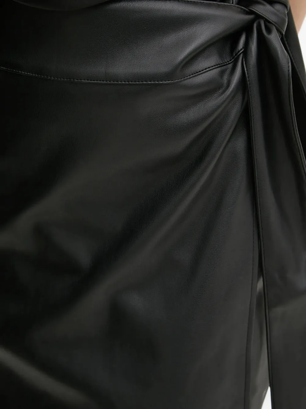 NEVER FULLY DRESSED Wikkelrok met gestrikte taille Zwart