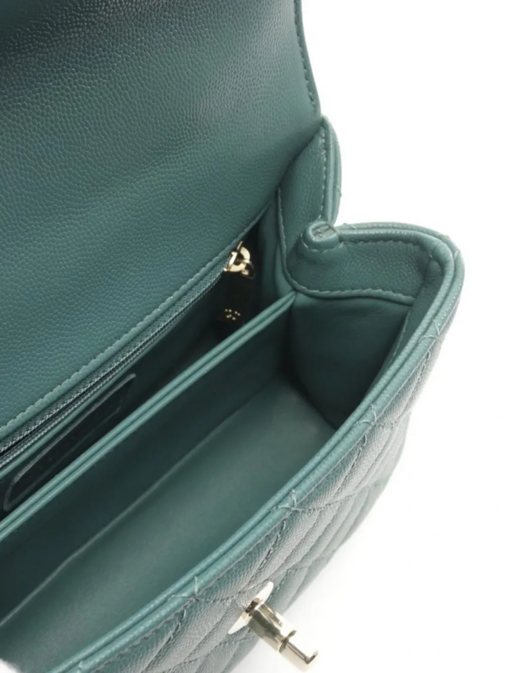 Pre-owned Chanel 2021 Coco Tote Bag In Green