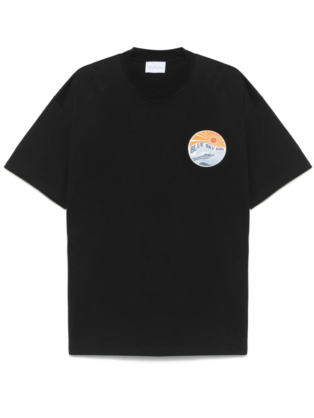BLUE SKY INN Great Wave パッチ Tシャツ - ブラック BLUE SKY INN Great Wave パッチ Tシャツ - ブラック