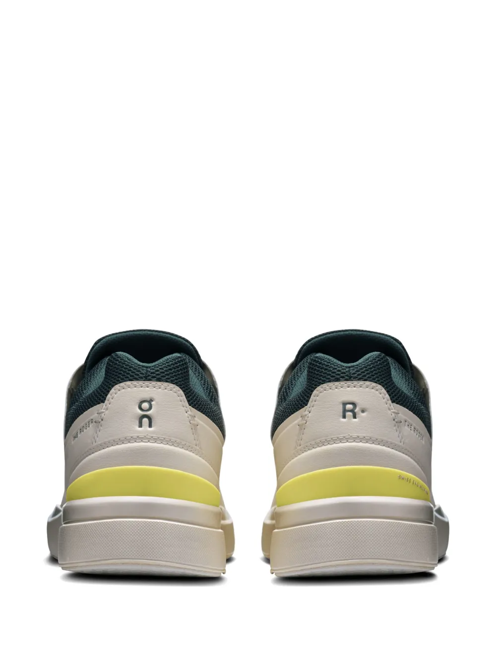 On Running The Roger Advantage "Ivory Evergreen" sneakers White