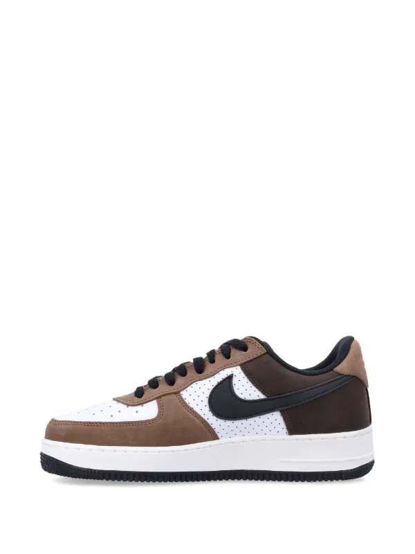 Nike Air Force 1 Low Retro スニーカー | ブラウン | FARFETCH JP