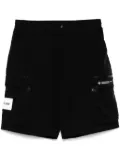 izzue logo-patch cargo shorts - Black