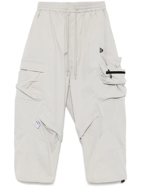 Musium Div. pantalones cargo con cordones en la pretina