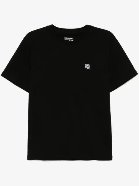 izzue logo-patch T-shirt