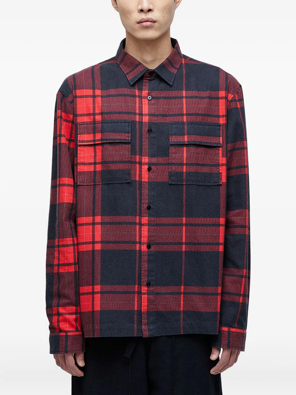 Osklen skotskternet skjorte | sort | Image 1