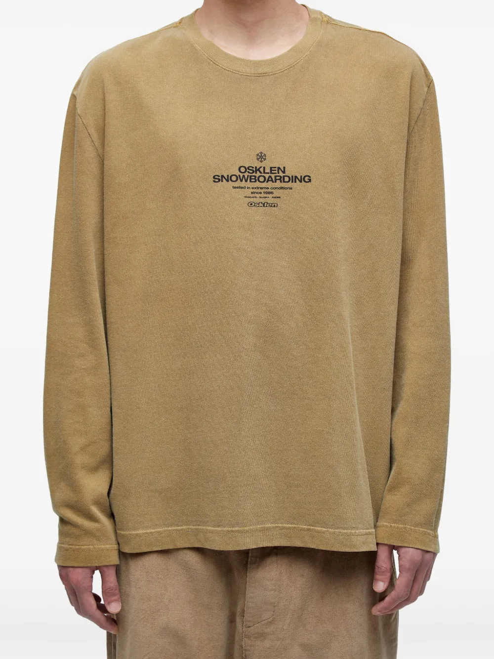 Osklen Top met logoprint Bruin