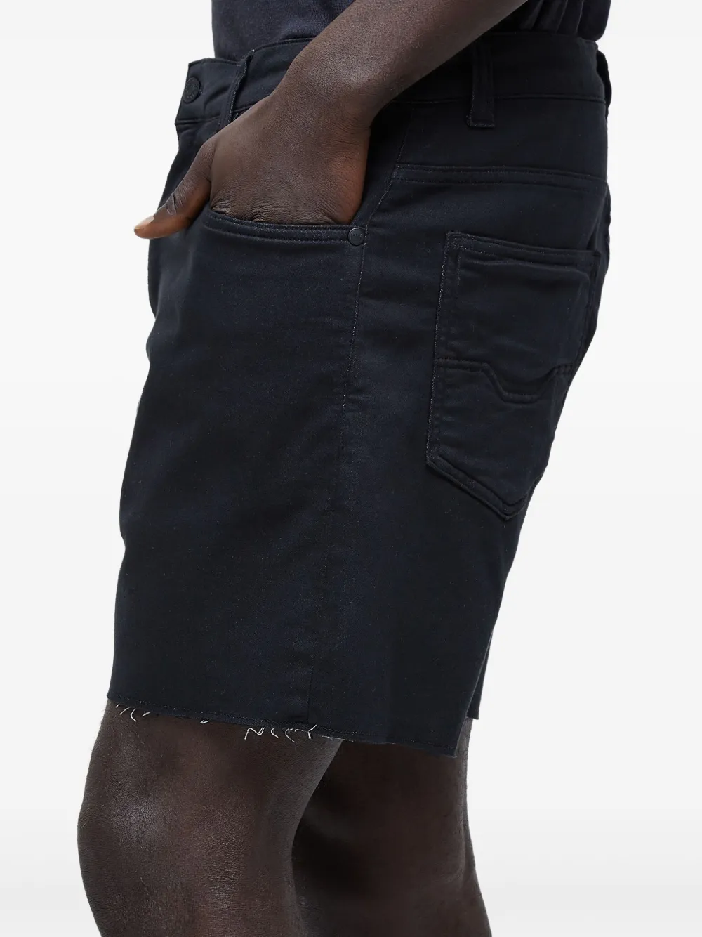 Osklen Gerafelde shorts met uitgesneden zoom Zwart
