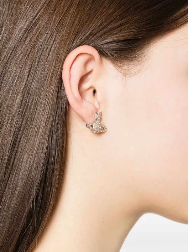 Vivienne Westwood GRACE BAS RELIEF ピアス 62020027/02G253 Vivienne Westwood Grace Bas Relief Earrings | Silver
